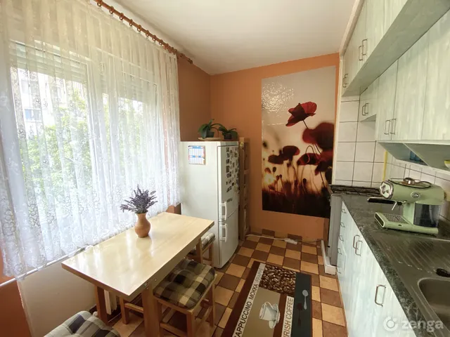 Eladó lakás Dunaújváros, Belváros 44 nm