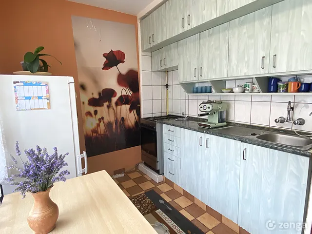 Eladó lakás Dunaújváros, Belváros, semmelweis 44 nm