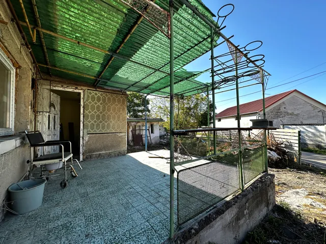 Eladó ház Dunavecse 45 nm