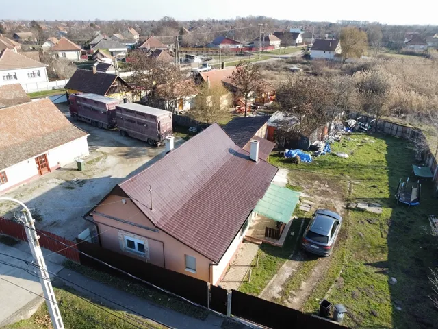 Eladó ház Jászapáti 108 nm