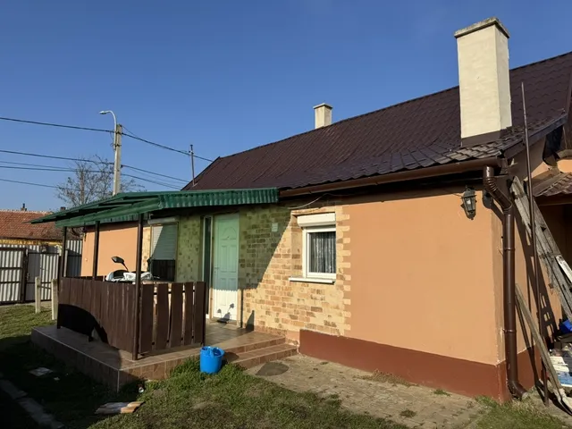 Eladó ház Jászapáti 108 nm