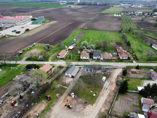 Eladó ház Heves 90 nm