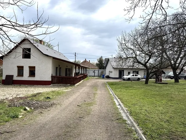 Eladó ház Heves 90 nm