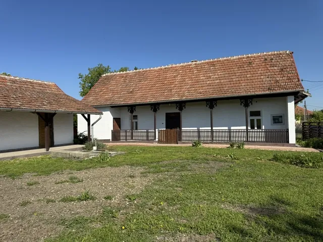 Eladó ház Átány 55 nm