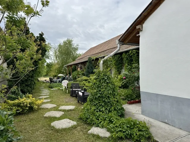 Eladó ház Tiszanána 150 nm