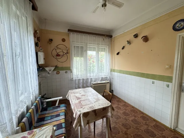 Eladó ház Jászkisér 72 nm