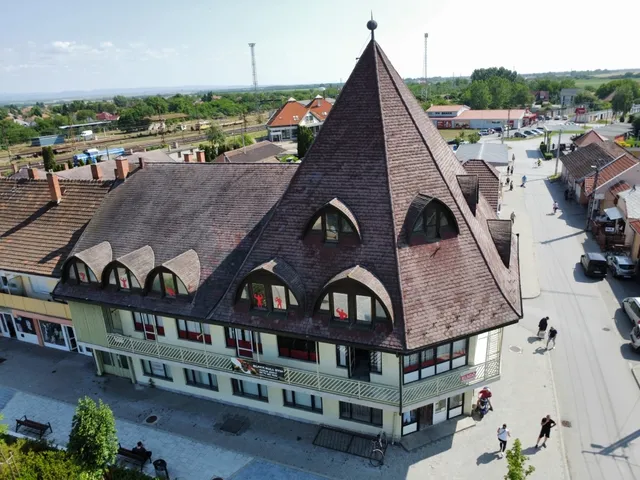 Eladó kereskedelmi és ipari ingatlan Füzesabony 430 nm