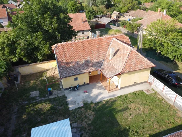 Eladó ház Jászapáti 62 nm