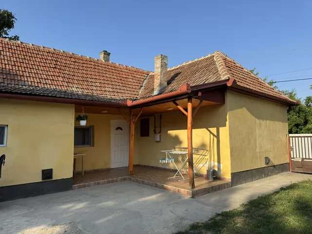 Eladó ház Jászapáti 62 nm