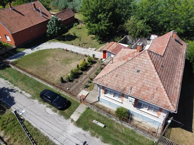 Eladó ház Jászapáti 84 nm