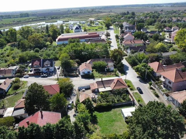 Eladó ház Heves 30 nm