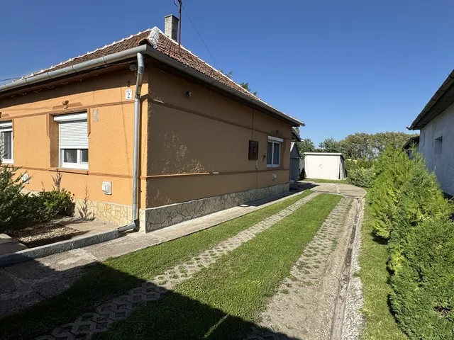 Eladó ház Hevesvezekény 75 nm