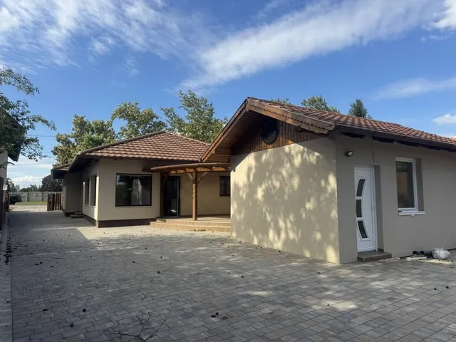 Eladó ház Heves 100 nm