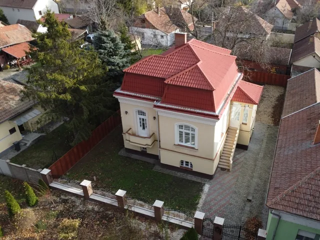 Eladó ház Jászberény 159 nm