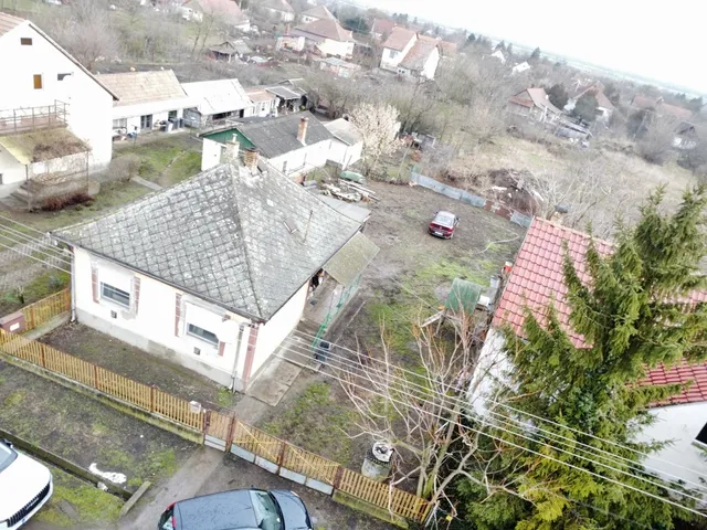 Eladó ház Pély 54 nm