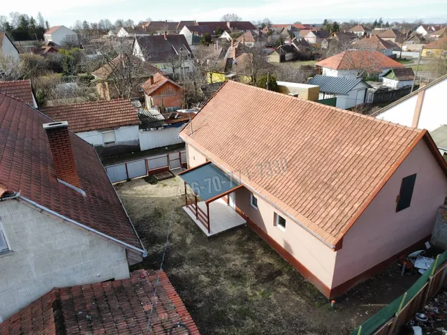 Eladó ház Jászapáti, Ivanics utca 80 nm