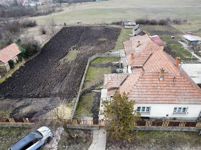 Eladó ház Jászkisér 89 nm