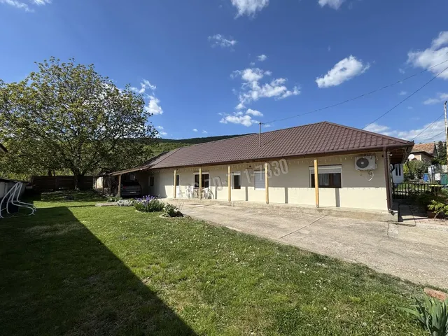 Eladó ház Markaz 75 nm