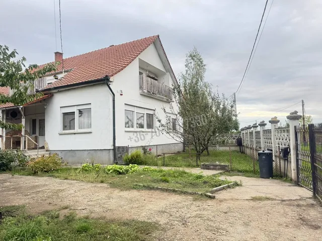 Eladó ház Átány 145 nm