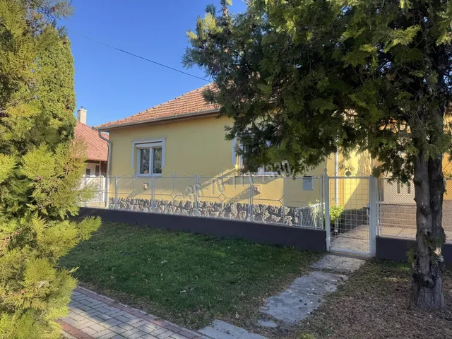 Eladó ház Tiszanána 125 nm