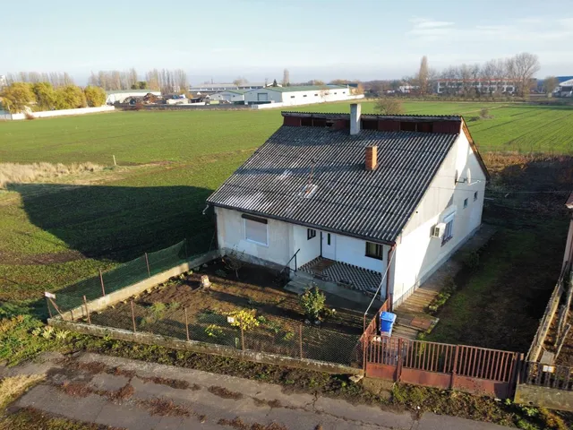 Eladó ház Heves 102 nm