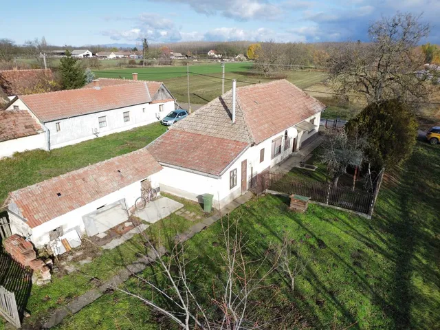 Eladó ház Jászágó 78 nm