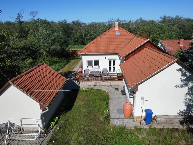 Eladó ház Heves, Bernáthegy 65 nm