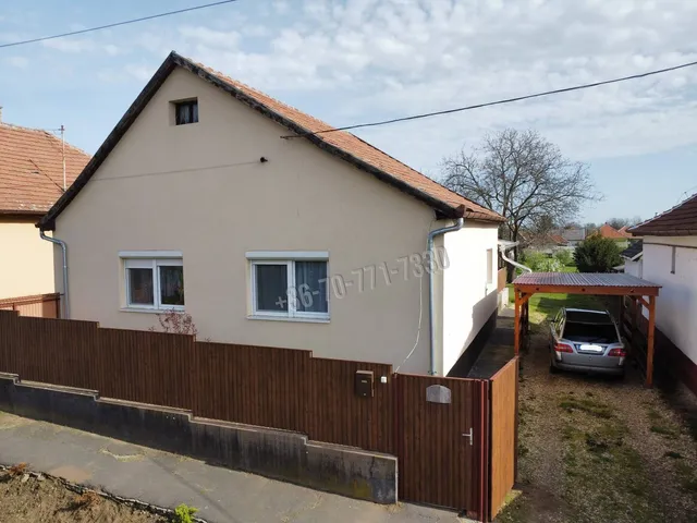 Eladó ház Heves, Újtelep 91 nm