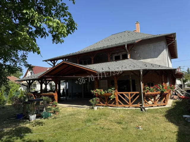 Eladó ház Heves, Belváros, Baross Gábor utca 200 nm