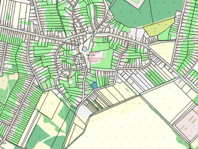 Eladó telek Boconád