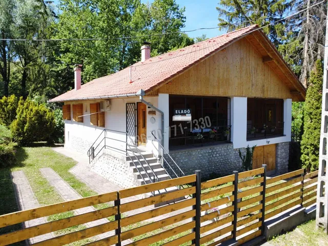 Eladó nyaraló Bélapátfalva, Földvár utca 154 nm