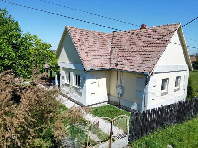 Eladó ház Mezőtárkány 93 nm