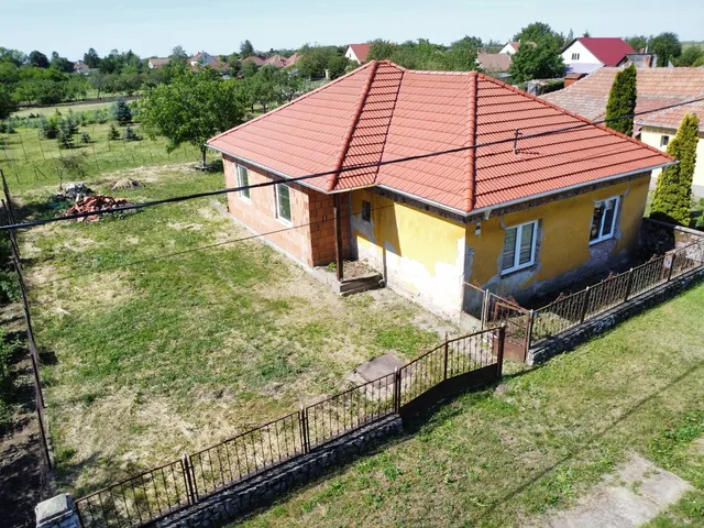 Eladó ház Mezőnyárád 100 nm