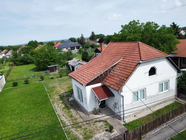 Eladó ház Füzesabony 105 nm