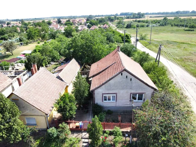 Eladó ház Heves, Újtelep 92 nm