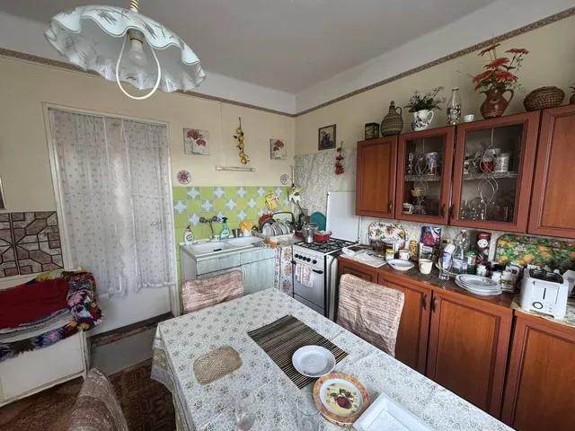Eladó ház Heves, Újtelep 92 nm