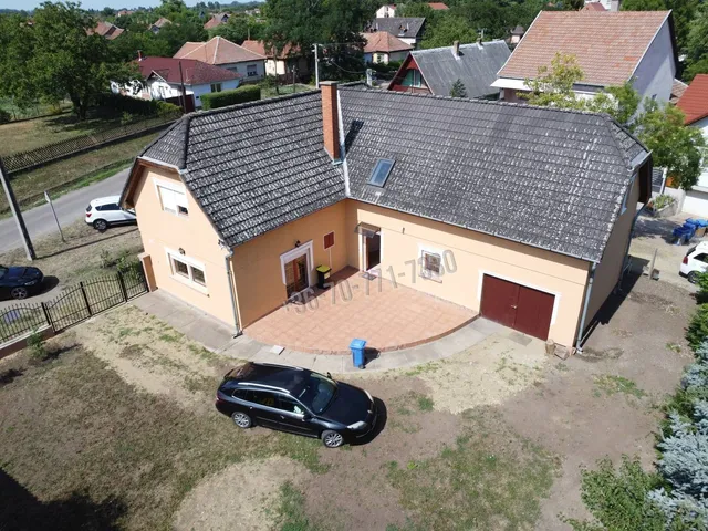 Eladó ház Heves, Belváros, Kolozsvári utca 240 nm