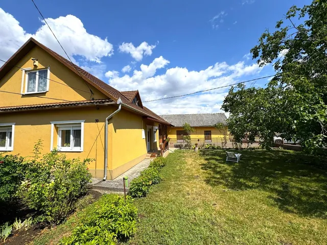Eladó ház Boconád, Tölgyes utca 94 nm