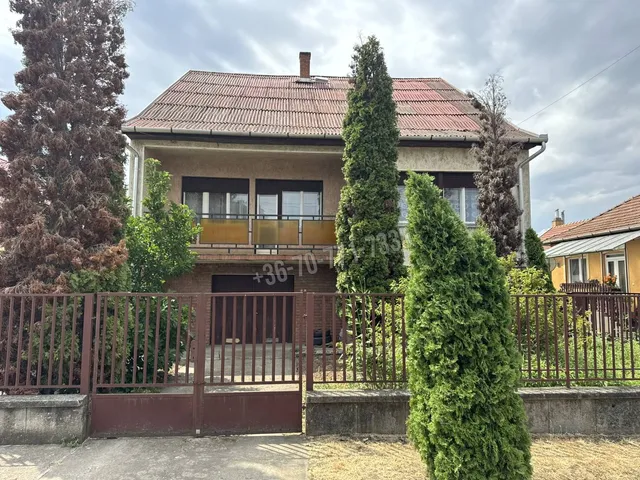 Eladó ház Tarnaméra, Boconádi utca 210 nm