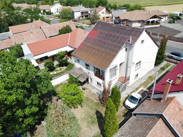 Eladó ház Tarnaméra, Boconádi utca 210 nm