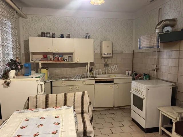 Eladó ház Heves, Belváros, Batthyány utca 1100 nm