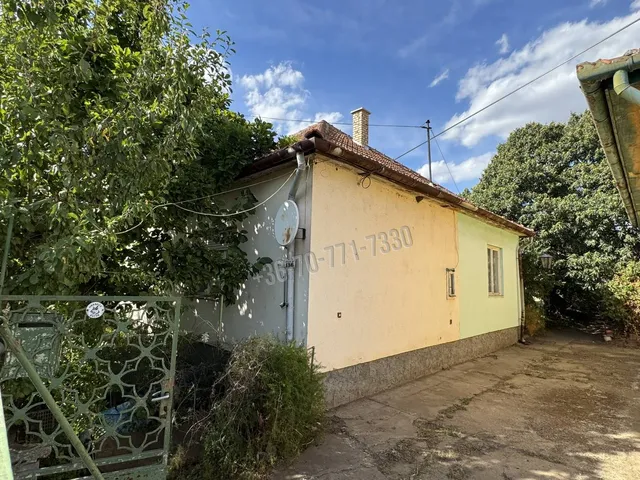 Eladó ház Heves, Belváros 100 nm