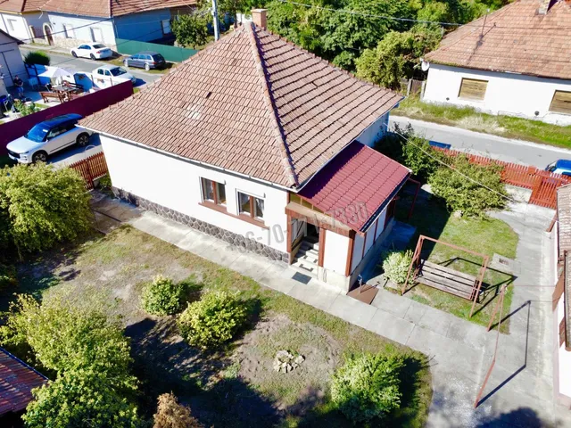Eladó ház Jászapáti 63 nm