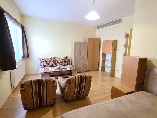 Kiadó lakás Pécs, Belváros 40 nm