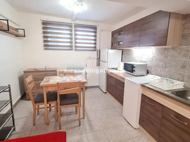 Kiadó lakás Pécs, Gyárváros 29 nm