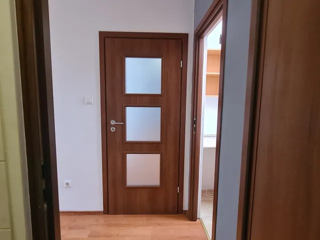 Kiadó kereskedelmi és ipari ingatlan Pécs, Belváros 59 nm