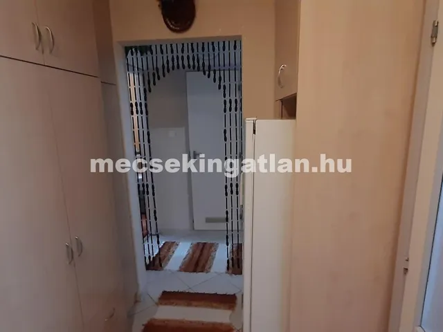 Kiadó lakás Pécs, Kertváros, Eszék u 59 nm