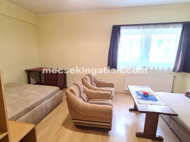 Kiadó lakás Pécs, Siklósi városrész 40 nm