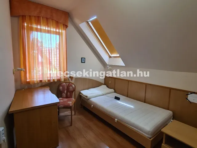 Kiadó lakás Pécs, Egyetemváros 20 nm