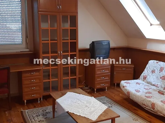 Kiadó lakás Pécs, Egyetemváros 20 nm